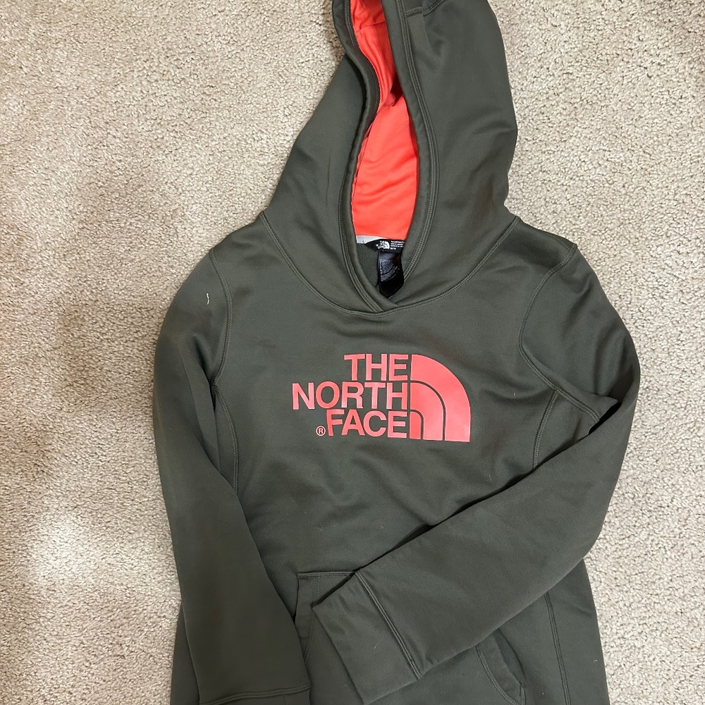 Women’s North Face Sweatshirt